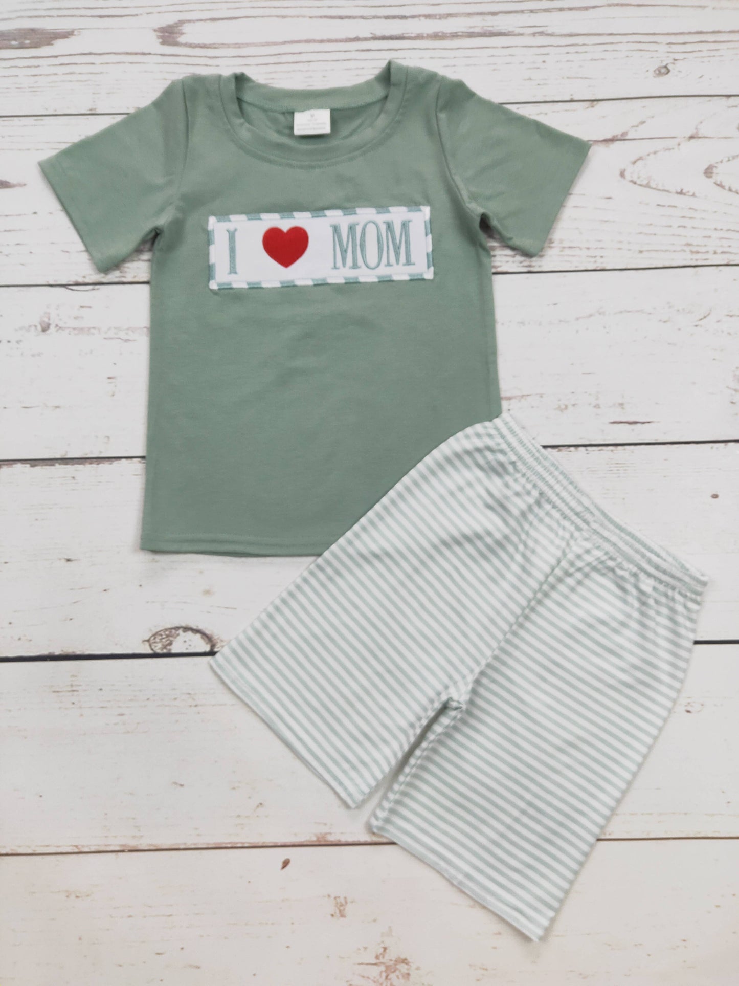 Boys I Love MOM Appliqué Top Shorts Set